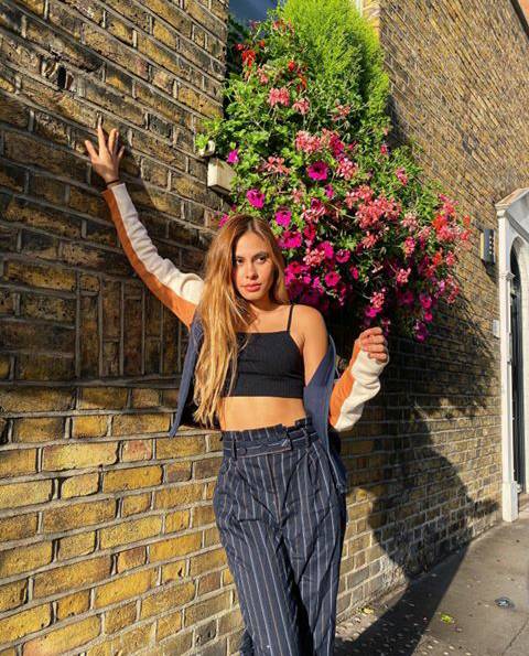 instagram.com/valerieethomas