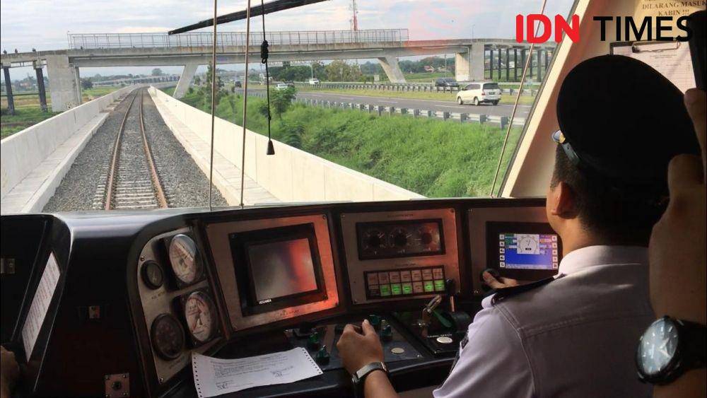 KA Bandara Adi Soemarmo mulai dioperasikan Minggu (29/12) dan selama dua bulan bakal digratiskan untuk umum. IDN Times/Larasati Rey
