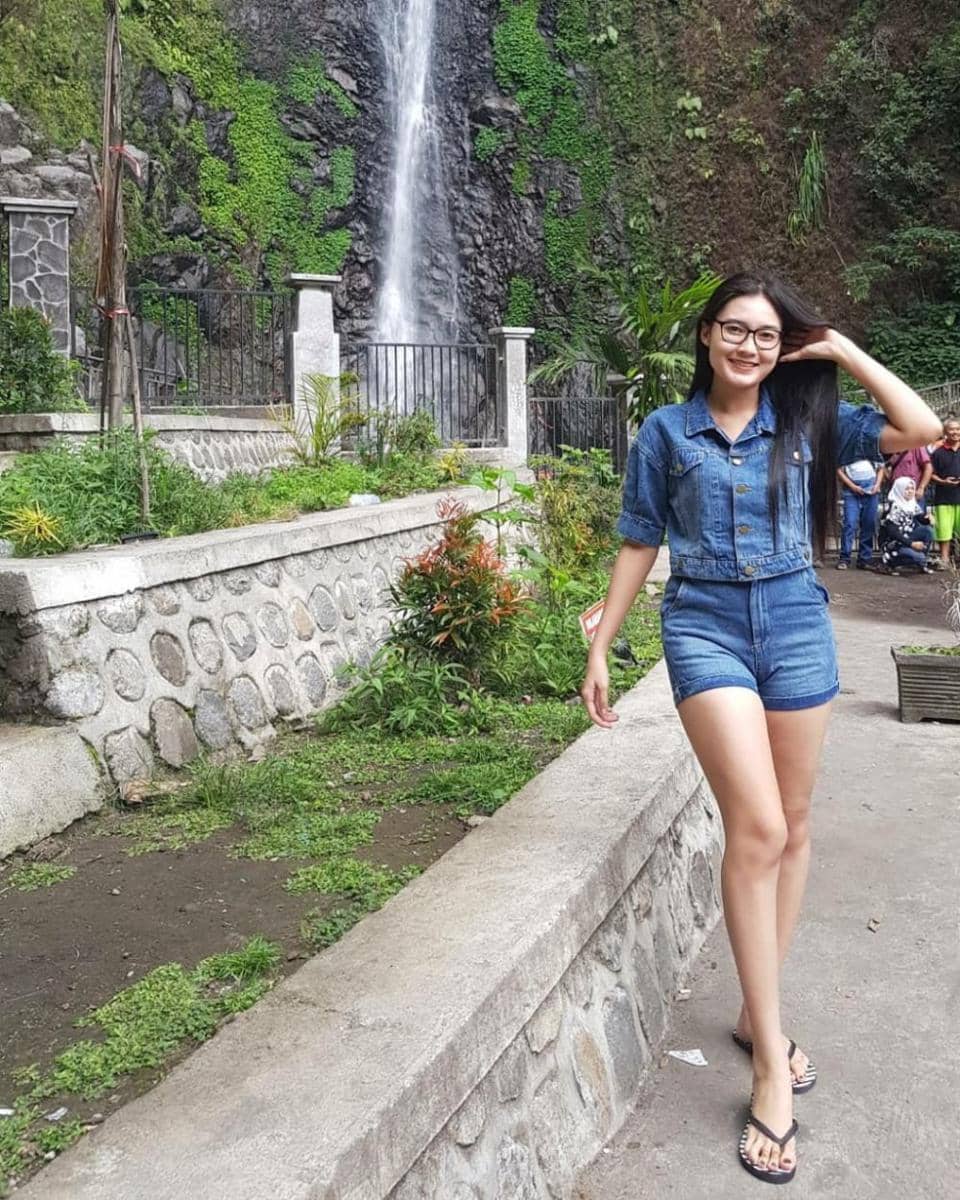 Instagram.com/nellakharisma