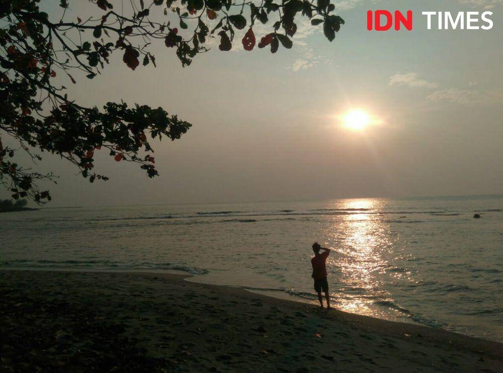 (Pantai Anyer) IDN Times/Dwifantya Aquina