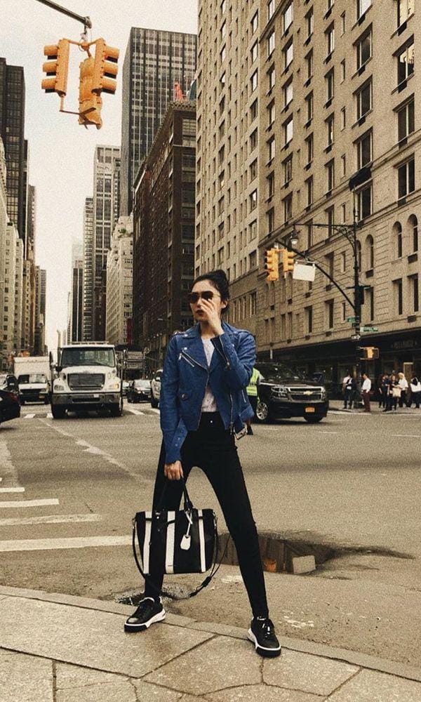 instagram.com/isyanasarasvati