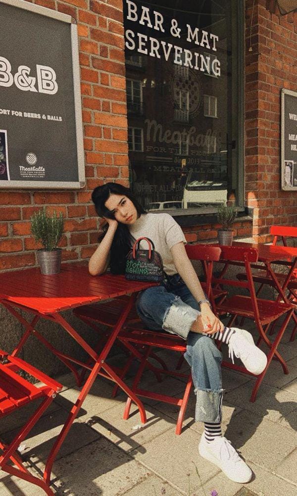 instagram.com/isyanasarasvati