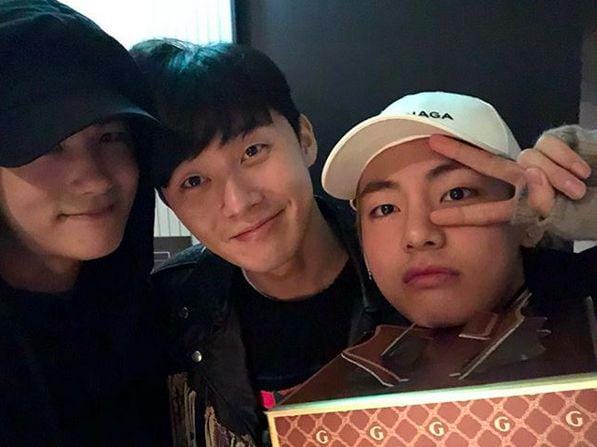 instagram.com/bn_sj2013