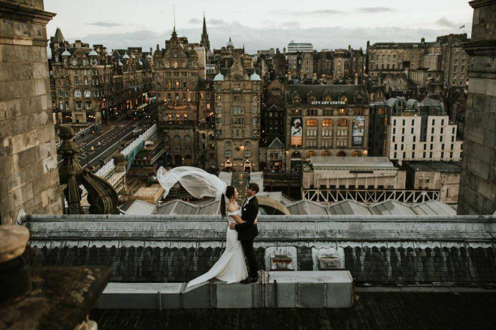 junebugweddings.com/Damien Milan