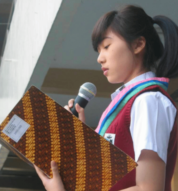 instagram.com/isyanasarasvati