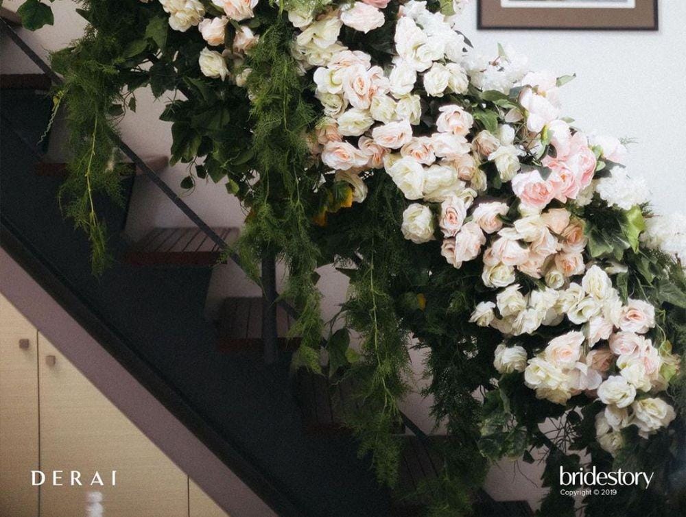 instagram.com/thebridestory