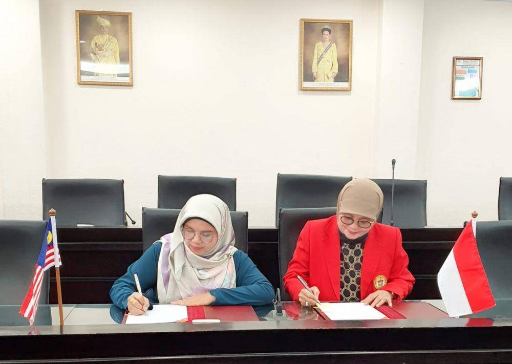Penandatanganan MoA antara Fakultas Hukum Unhas dengan UKM Malaysia di Kuala Lumpur, Senin (30/12). IDN Times/Istimewa