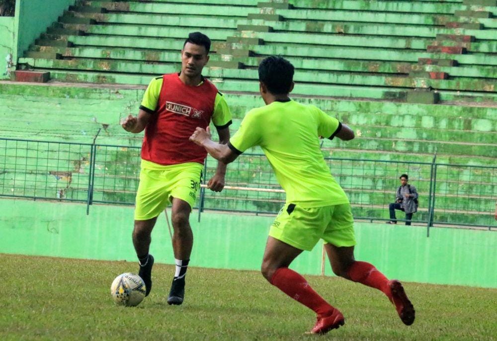 Muhammad Rafli salat satu aset Arema FC di sektor tengah. IDN Times/ Alfi Ramadana