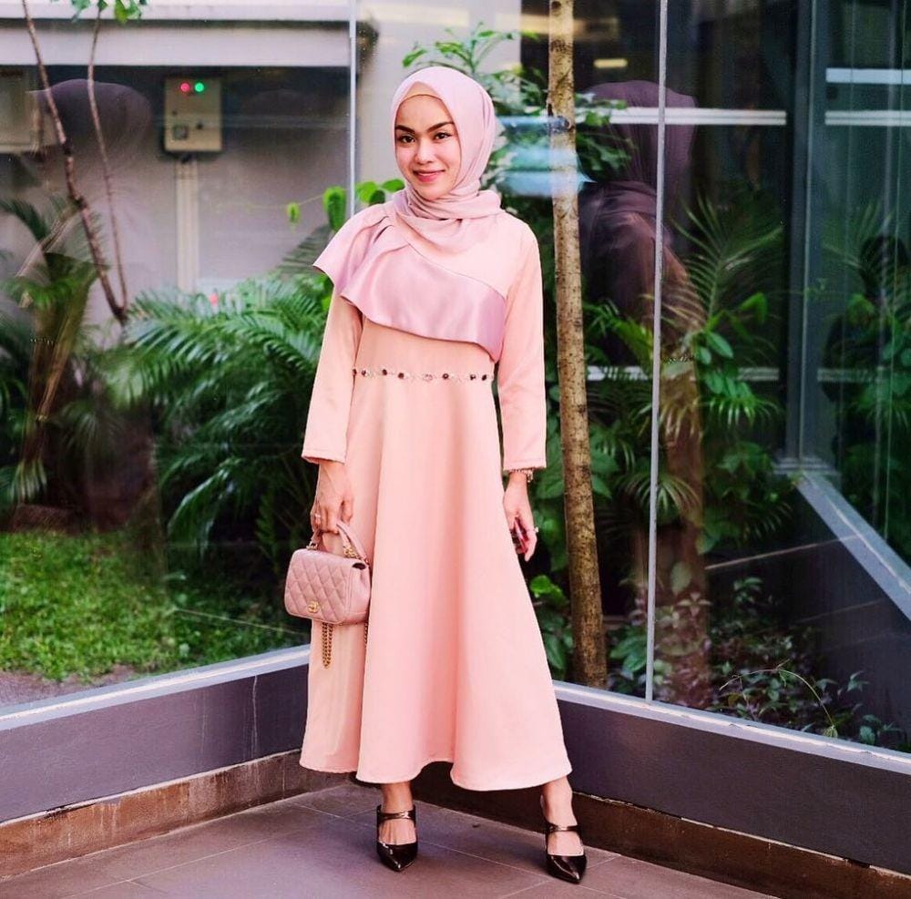 Instagram/medinazein