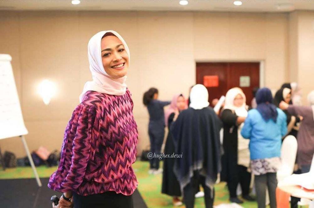 instagram.com/hughes.dewi