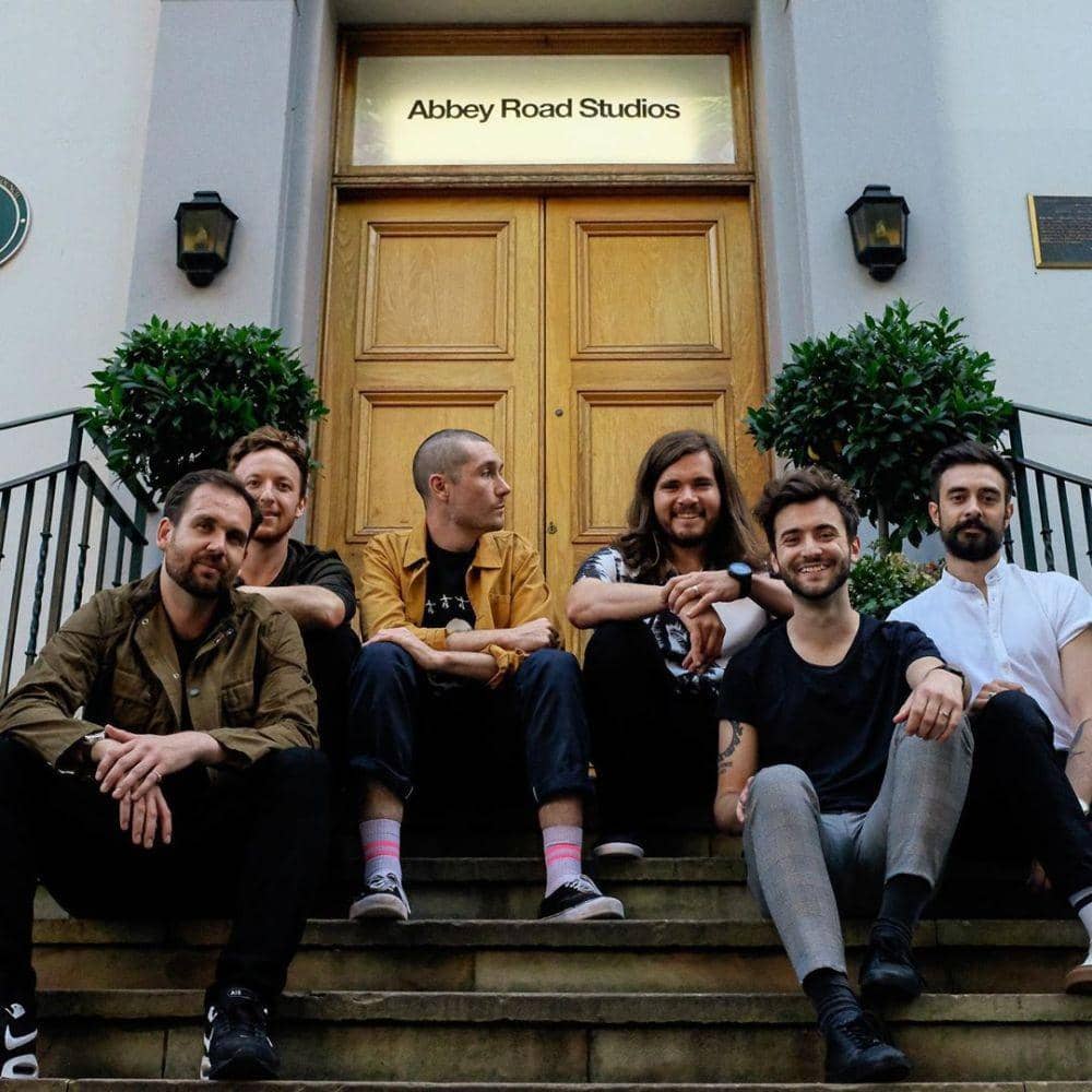 instagram.com/bastilledan