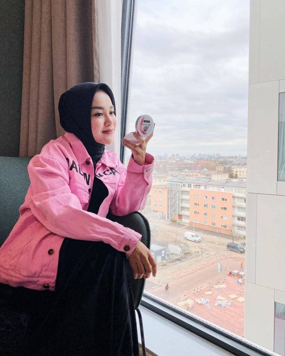 instagram.com/medinazein