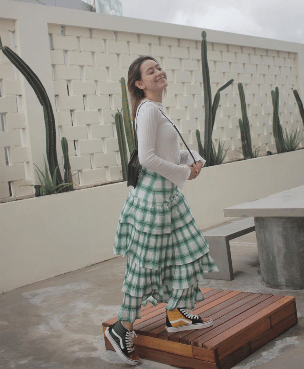 Instagram.com/laura_theux