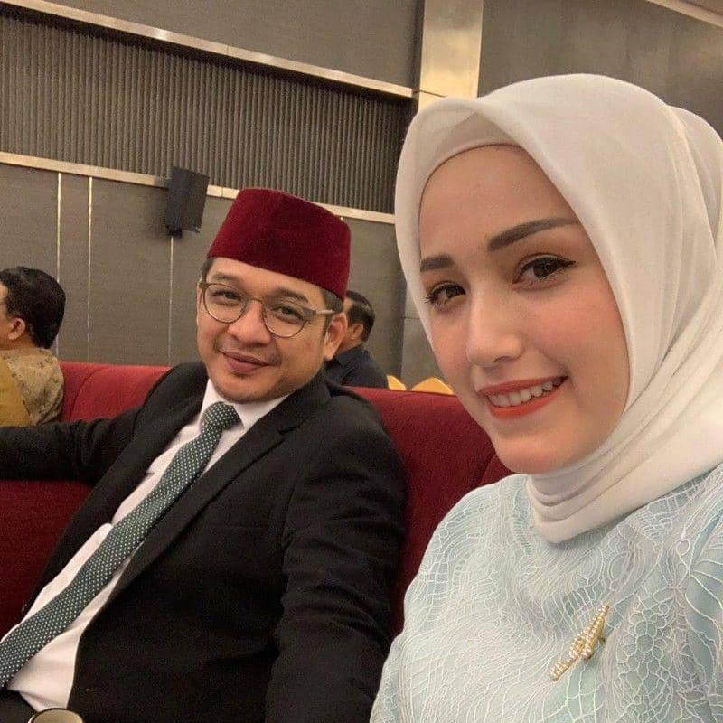 instagram.com/adeliapasha