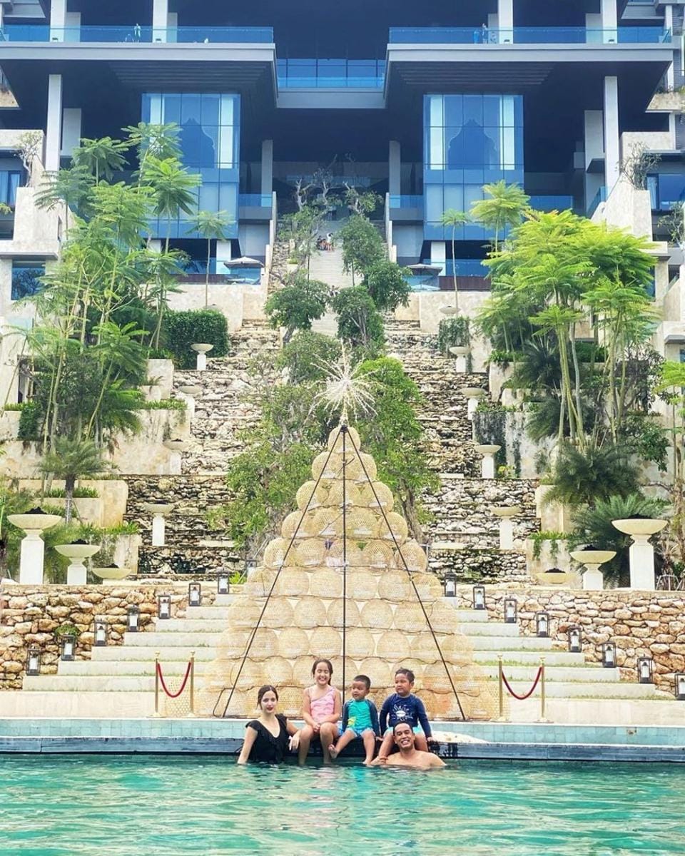 instagram.com/ramadhaniabakrie