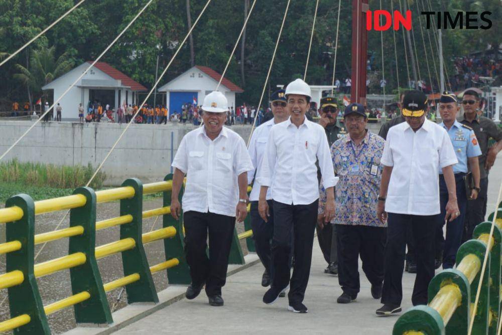 Presiden Jokowi meresmikan Bendung Kamijoro di Kulon Progo. IDN Times/Tunggul Damarjati