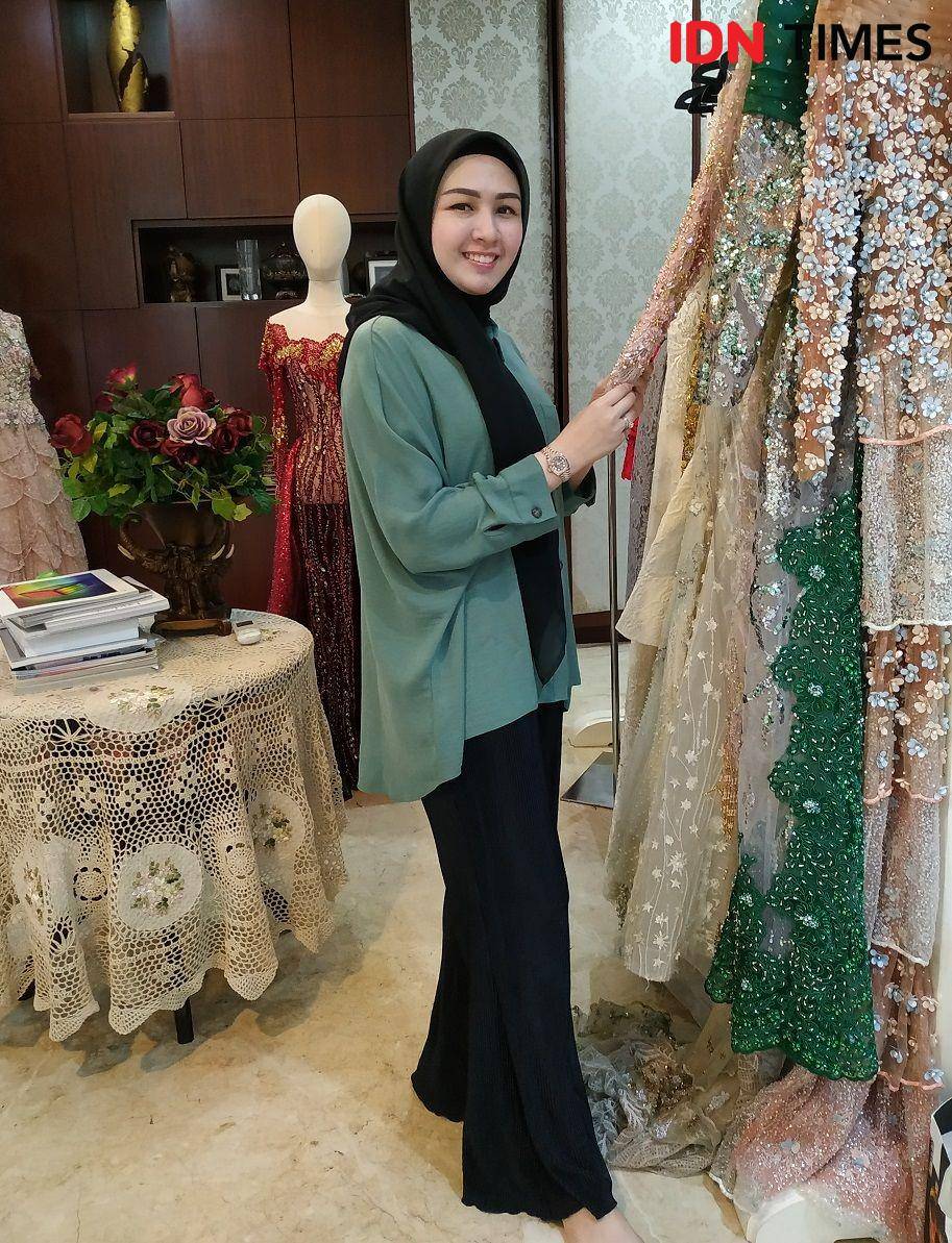 Desainer Asky Febrianti di Jakarta. 31 Desember 2019. IDN Times/Syarifah Noer Aulia