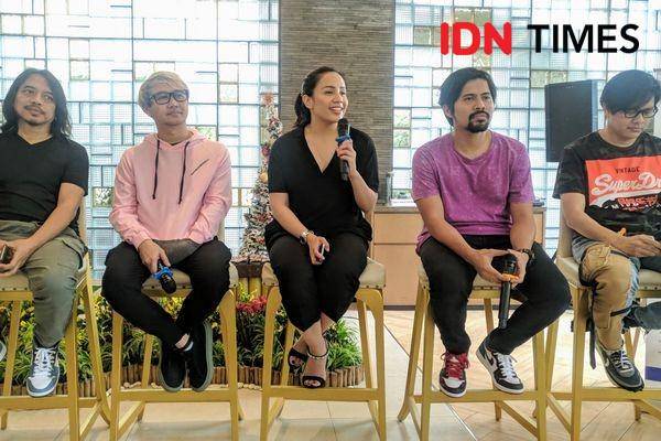 Gigi dan Angel Pieters dalam konferensi pers di Royal Ambarrukmo Yogyakarta, Selasa (31/12) - IDN Times/Rijalu Ahimsa