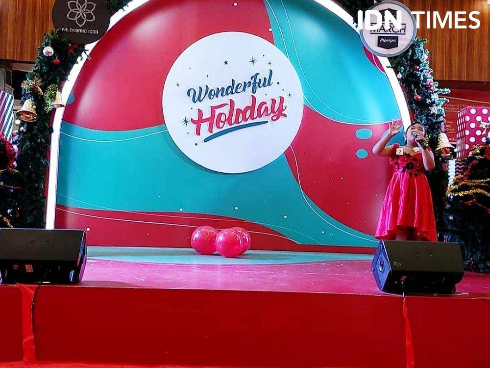 Suasana lomba wonderful holiday di Palembang Icon Mall (IDN Times/Feny Maulia Agustin)