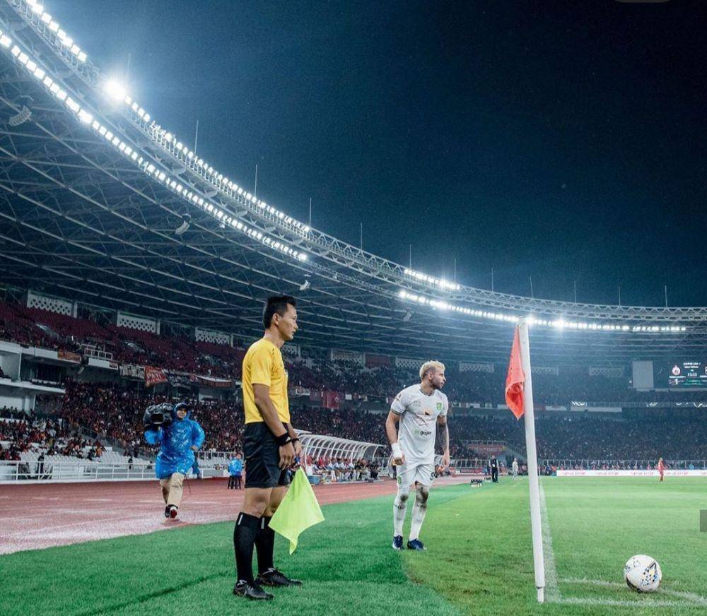 Diogo Campos menjadi salah satu pemain yang didepak Persebaya. Instagram.com/officialpersebaya