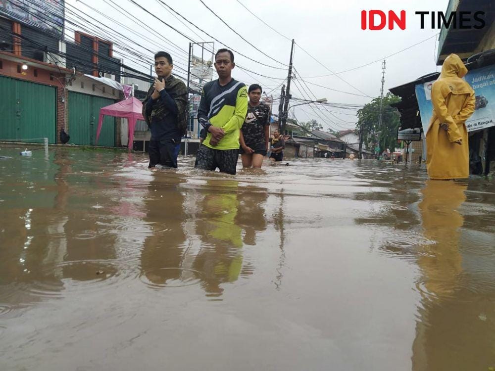 (Banjir di Jatibening, Pondok Gede) IDN Times/Dini Sucianingrum
