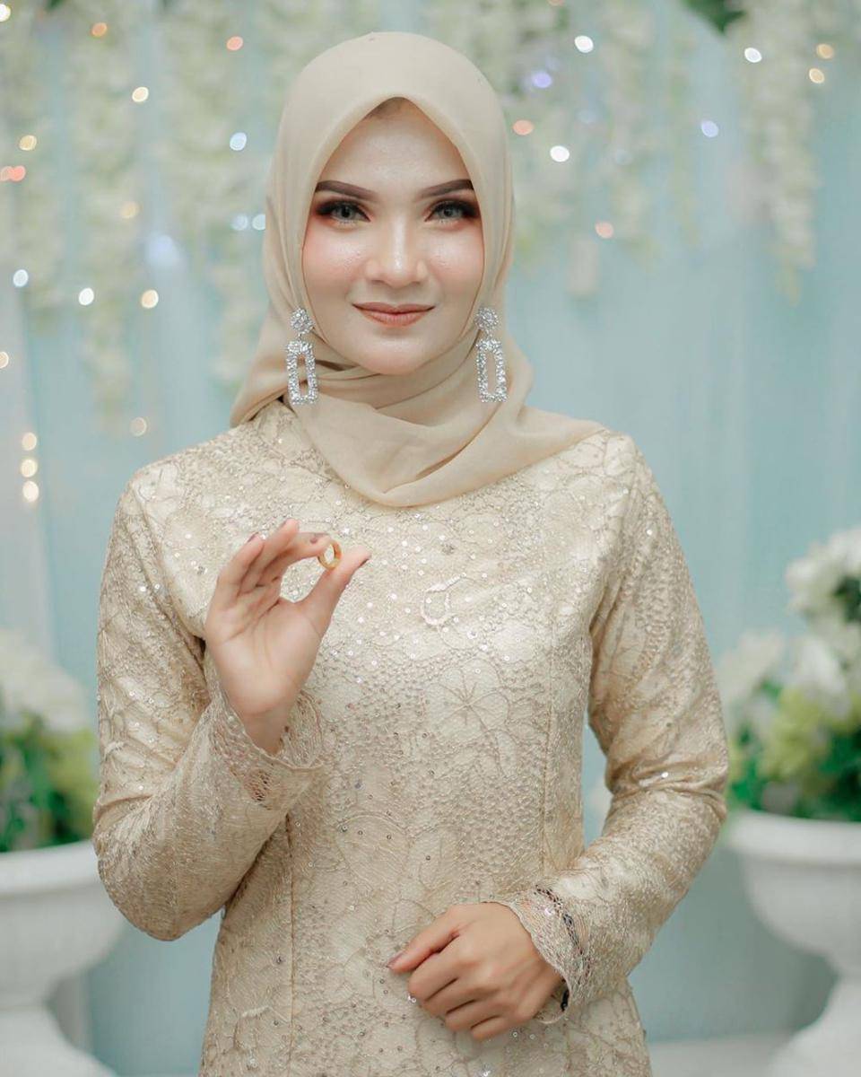 instagram.com/yunie_s99