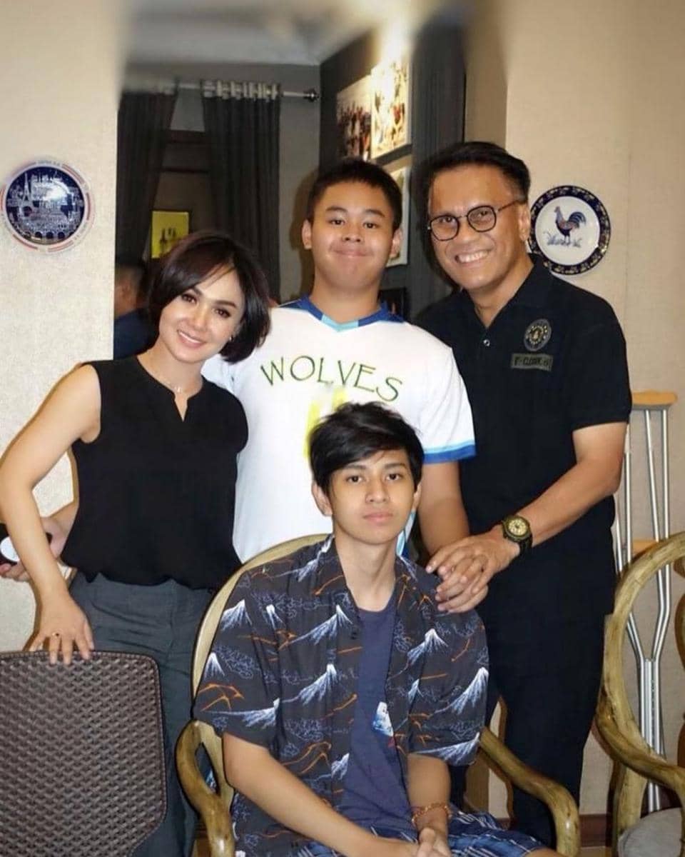 instagram.com/yunishara36