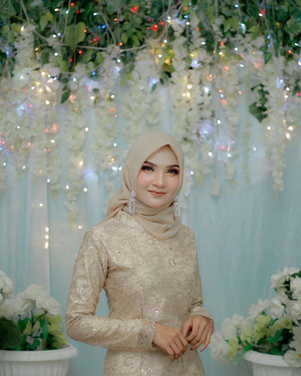 instagram.com/yunie_s99