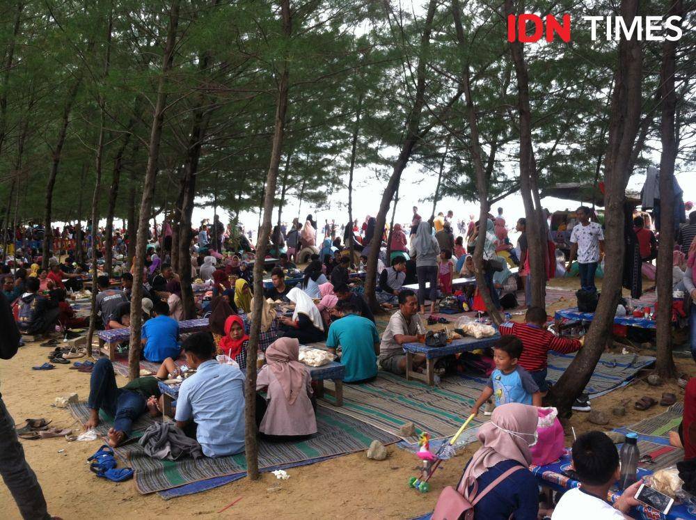 Pantai Karang Jahe yang terletak di Desa Punjulharjo Kecamatan Rembang, Kabupaten Rembang. IDN Times/Aji