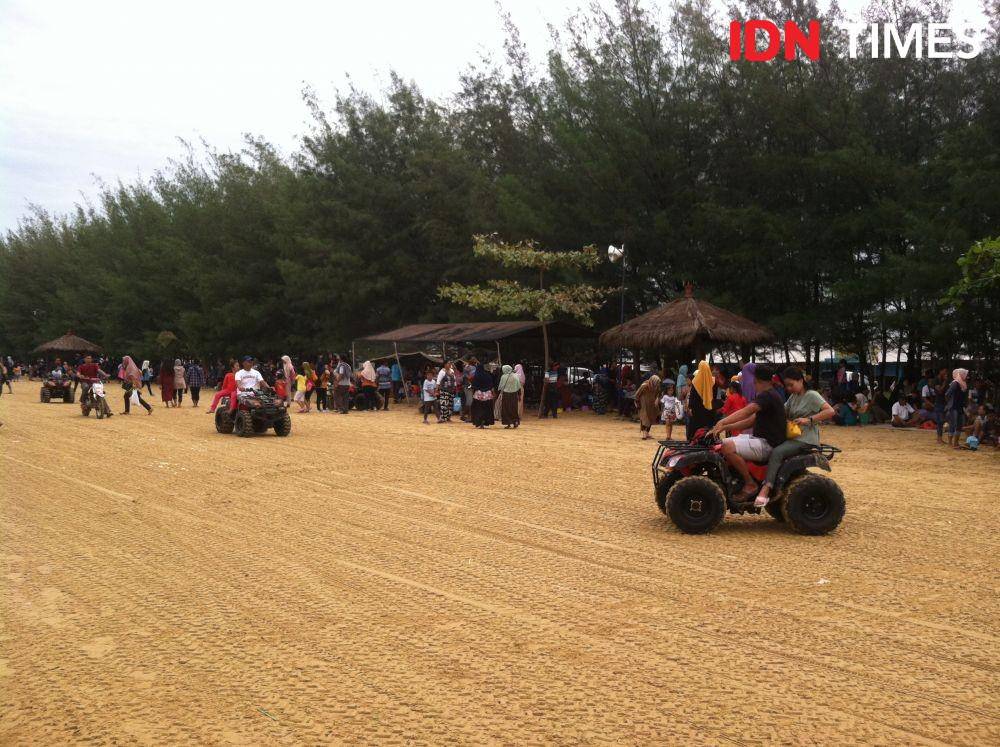 Pantai Karang Jahe yang terletak di Desa Punjulharjo Kecamatan Rembang, Kabupaten Rembang. IDN Times/Aji