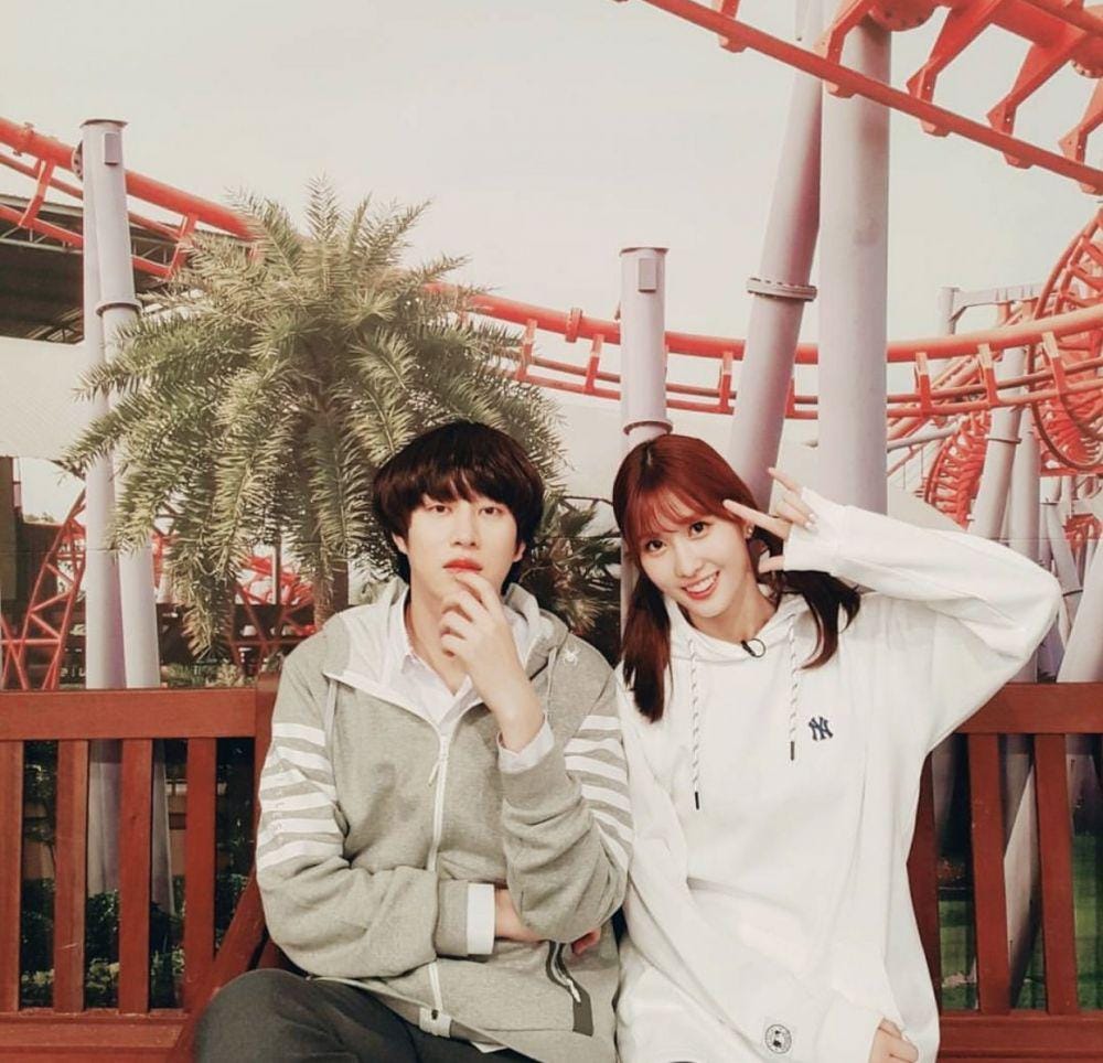 twitter.com/Seltaeee