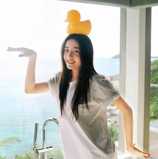 instagram.com/dear_dlrb