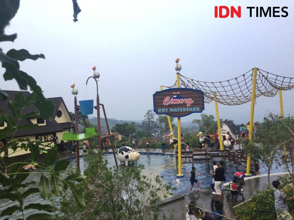 Suasana liburan di Cimory Dairyland, Prigen, Pasuruan, Jawa Timur. IDN Times/Naufal Al Rahman
