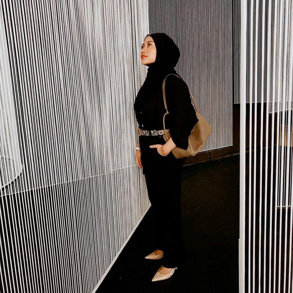 Instagram.com/rachelvennya