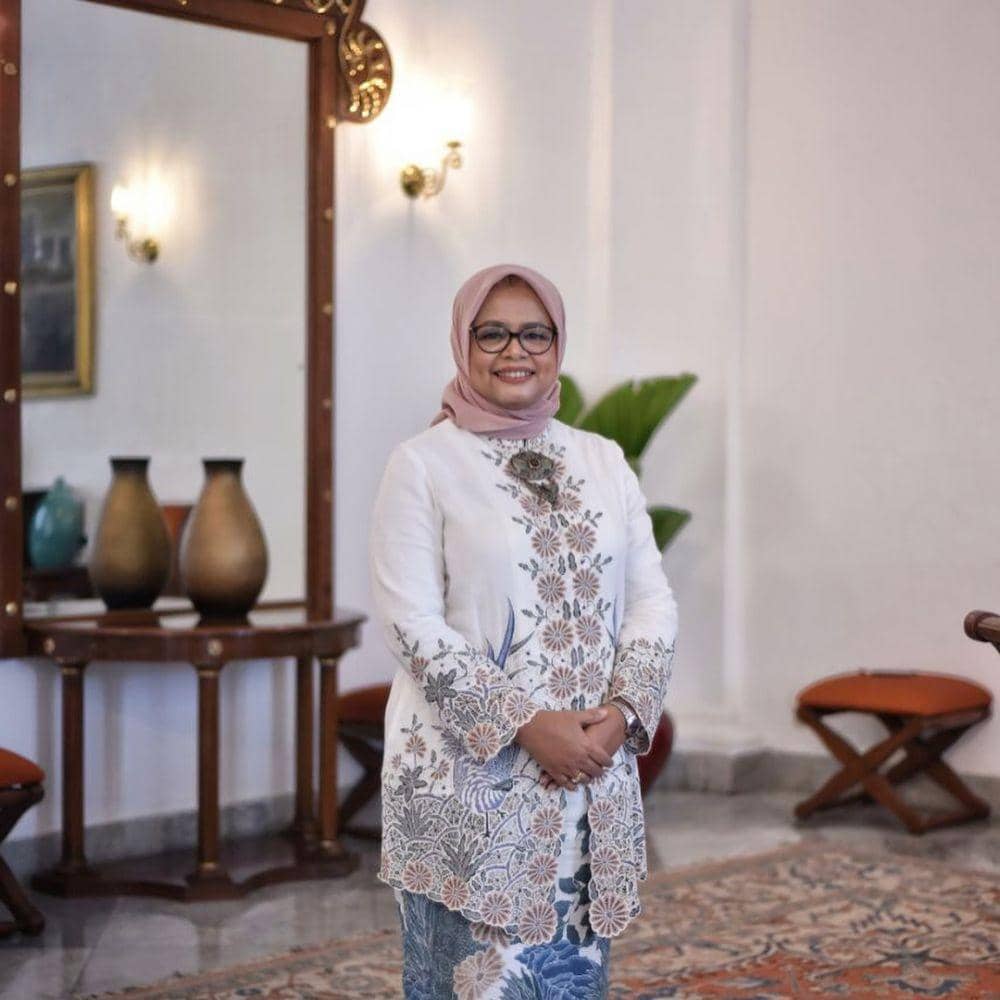 instagram.com/fery.farhati