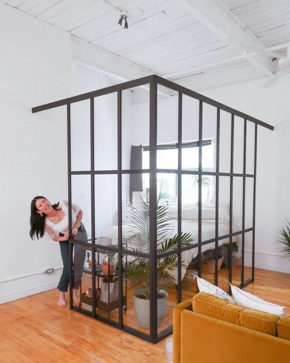 instagram.com/thesorrygirls