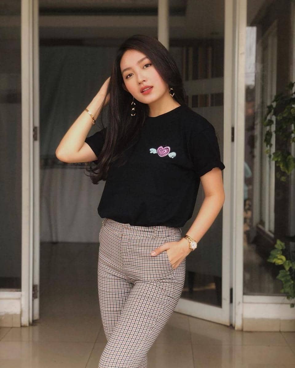 instagram.com/natashawilona12