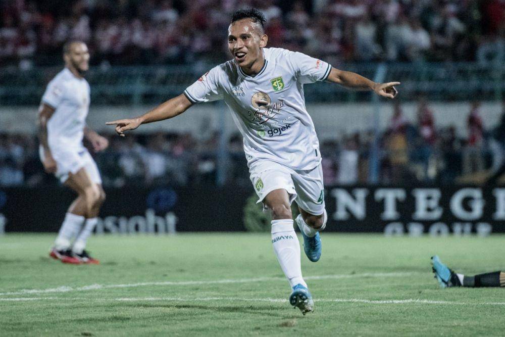 Irfan Jaya ketika mencetak gol untuk Persebaya di Liga 1 2019. persebaya.id
