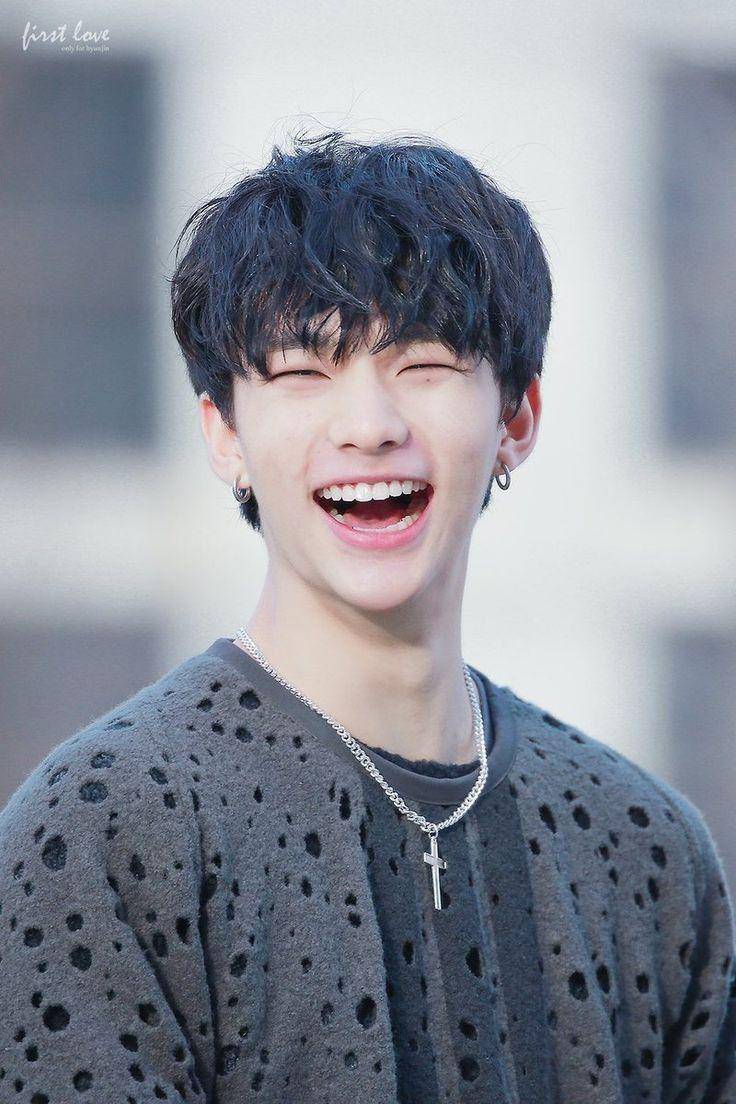 twitter.com/hyunjinsmiling