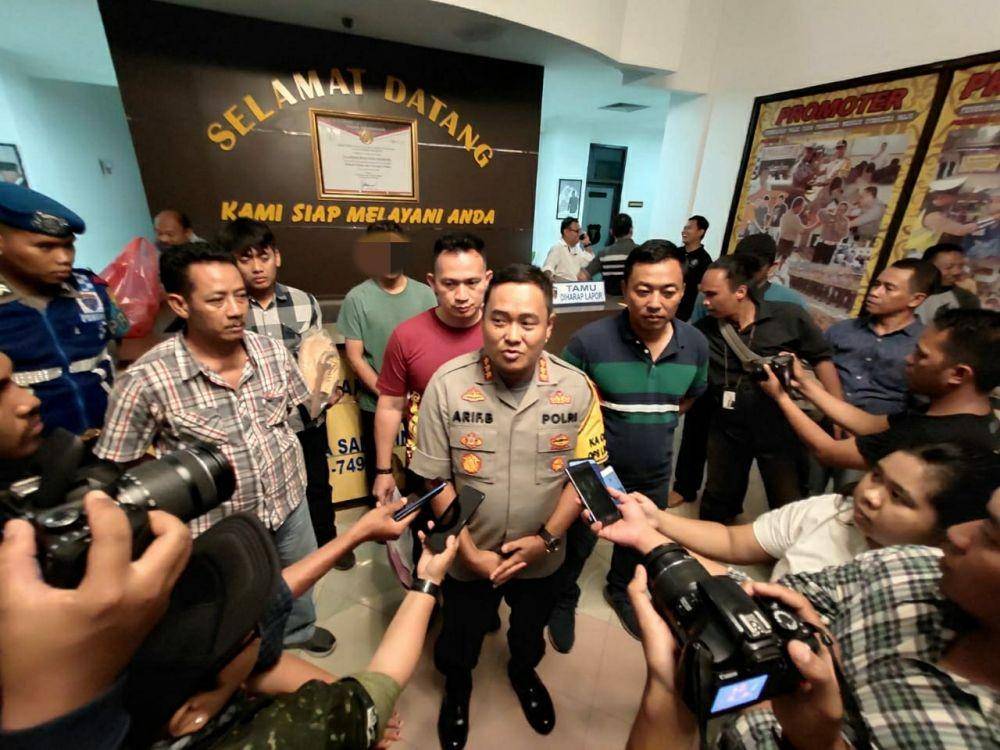 Kapolresta Samarinda Kombes Pol Arif Budiman saat memberikan keterangan pers usai penangkapan pelaku penikaman pada 30 Desember 2019 malam (Subbag Humas Polresta Samarinda)