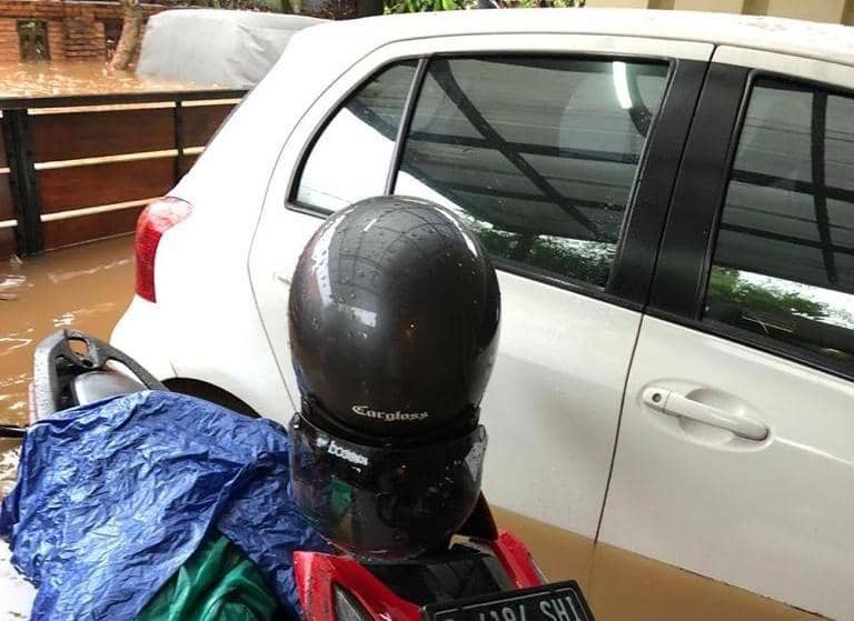 Rumah Ketua MPR RI Bambang Soesatyo di daerah Kemang, Jakarta Selatan terendam banjir (IDN Times/Istimewa)