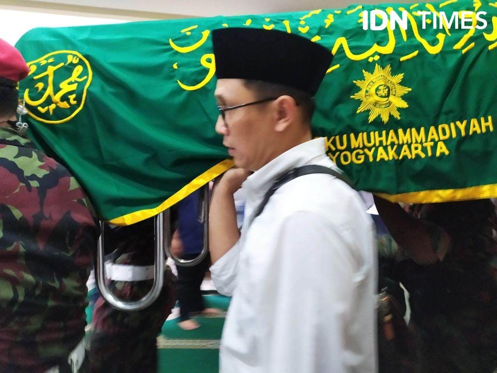 Jenazah almarhum Yunahar Ilyas. IDN Times/Siti Umaiyah