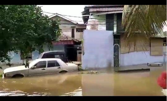 Banjir di Griya Permai, Tangerang, Banten (Instagram @si.rano)