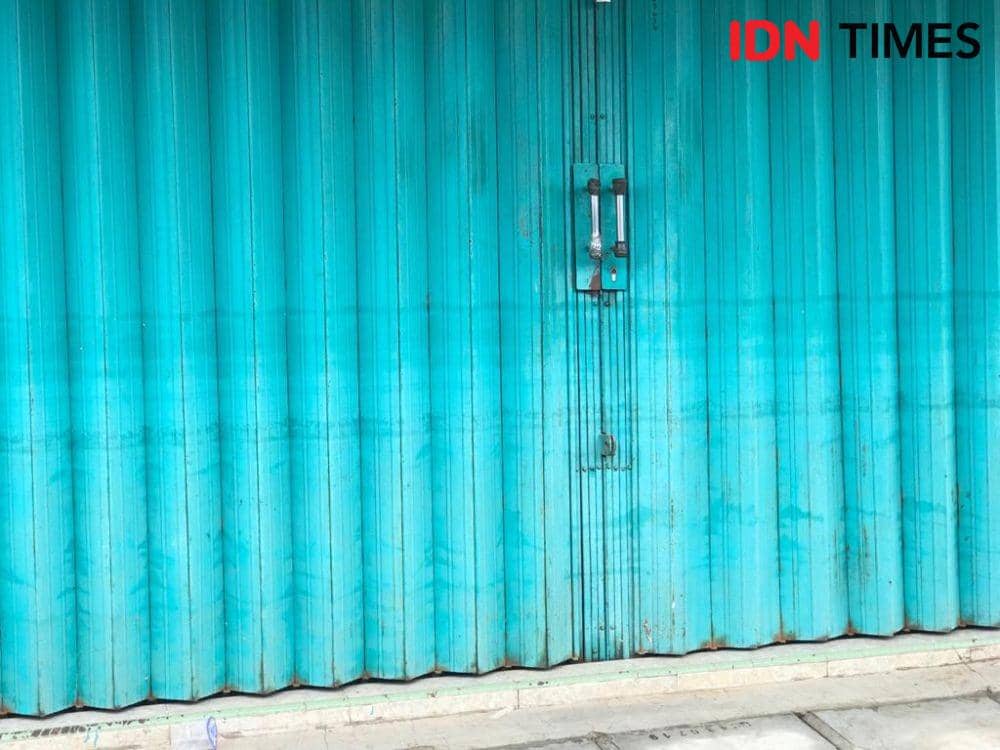 Korban banjir di Perum Periuk Jaya Permai, Tangerang (IDN Times/Teatrika Handiko Putri)