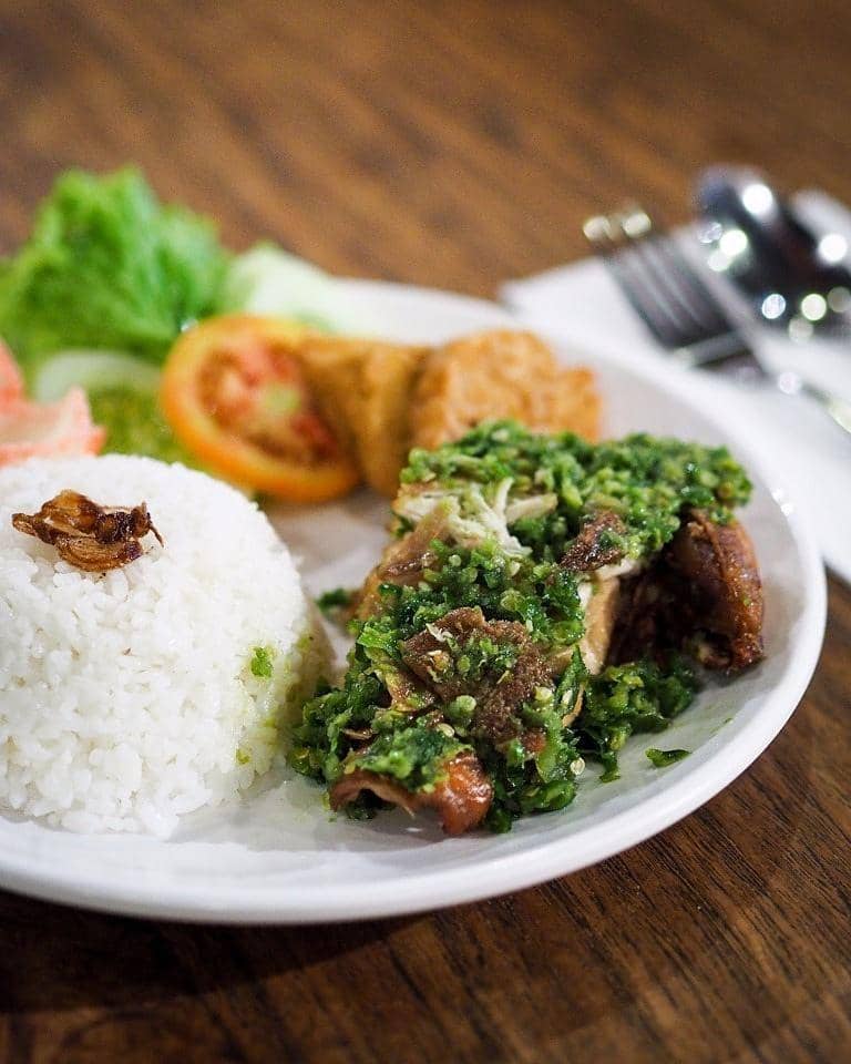 instagram.com/omgajah_indo/