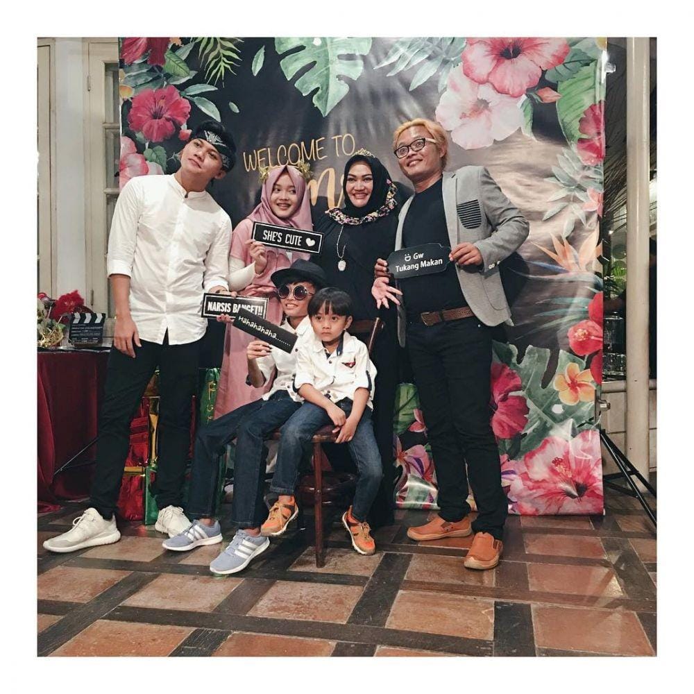 instagram.com/putridelinaa