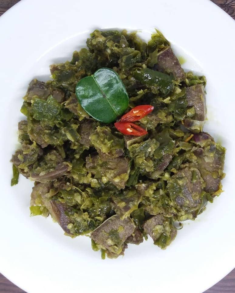 instagram.com/ollienary/