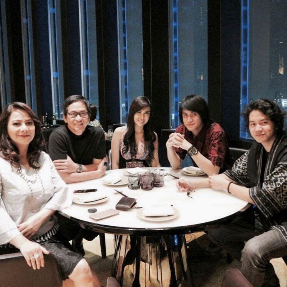 instagram.com/vicymelanie