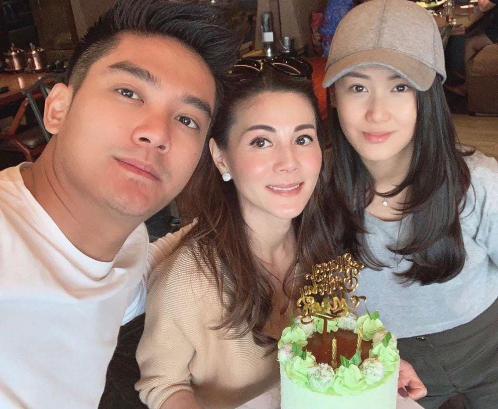 instagram.com/margaretvivi