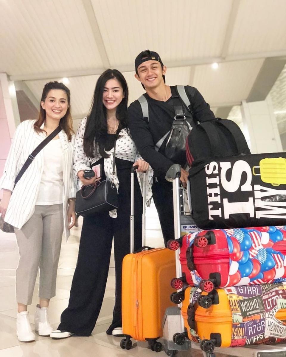 instagram.com/couple_hitofelicya